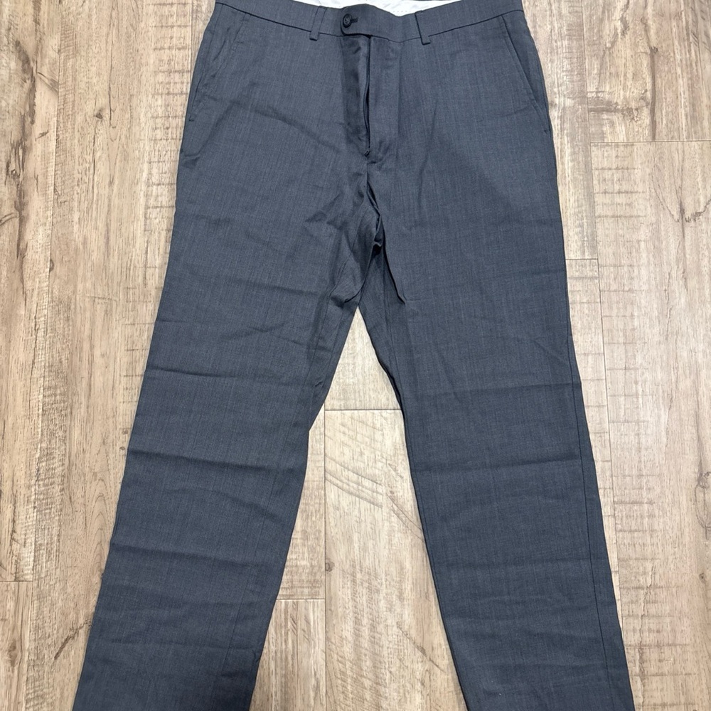 Men's Gray Dress Pants - Classic Straight Fit 32 waist